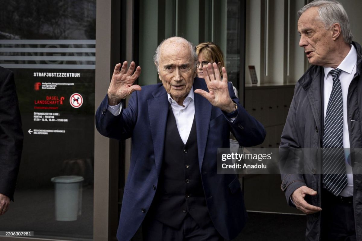 "AQShdan yiroq bo'ling": Blatter Jahon chempionatini boykot qilishga chaqirdi