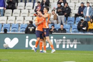 Sofascore. Kechagi uchrashuvda dublь qayd etgan Shomurodov necha bahoga loyiq koʻrildi?